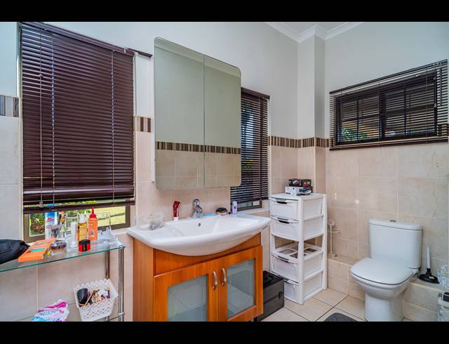 3 BEDROOM FREEHOLD FOR SALE IN VIRGINIA